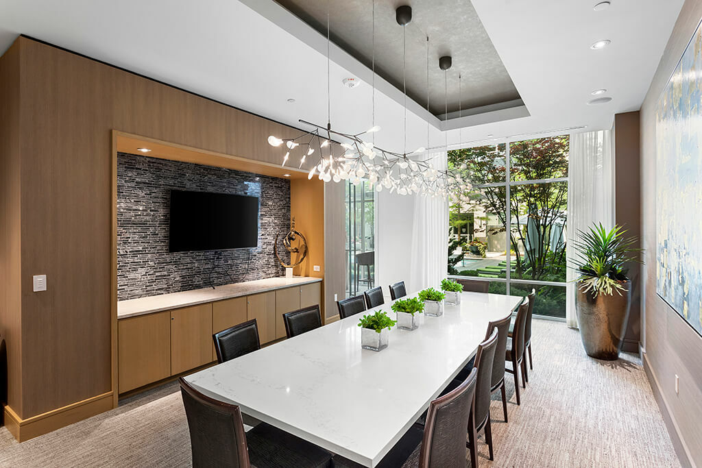 Clubroom dining